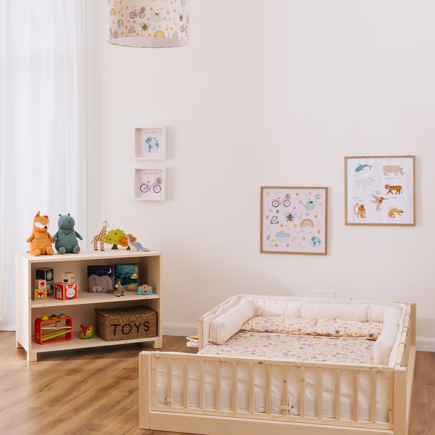 mobile porta giochi Montessori