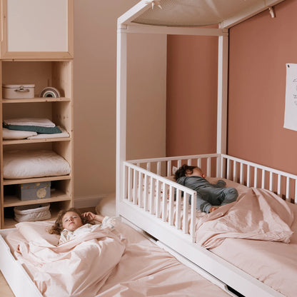 Mitwachsendes Bett zero+ Dream – Hausbett Kinder bio paint