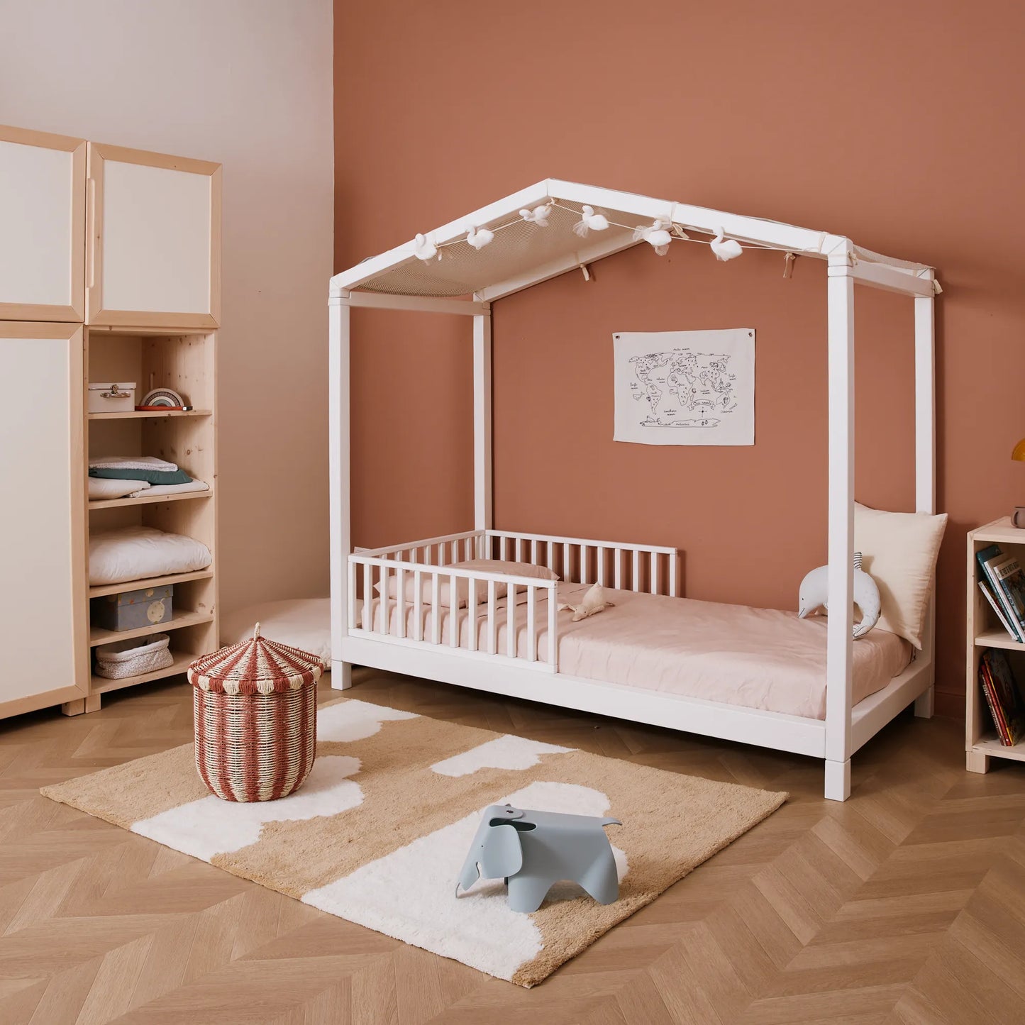 Mitwachsendes Bett zero+ Dream – Hausbett Kinder bio paint