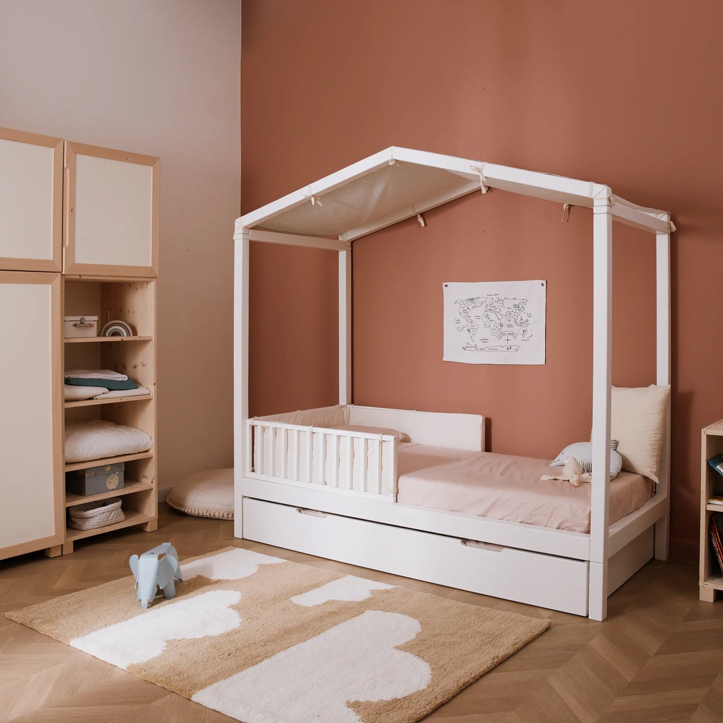 Mitwachsendes Bett zero+ Dream – Hausbett Kinder bio paint