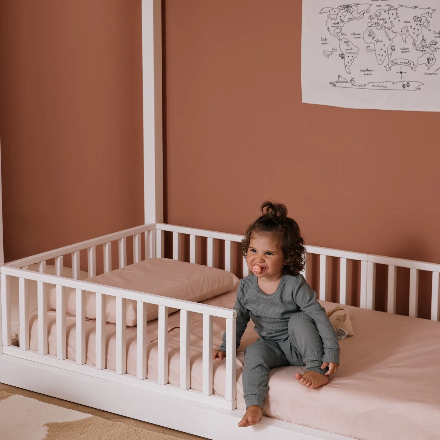 Mitwachsendes Bett zero+ Dream – Hausbett Kinder bio paint