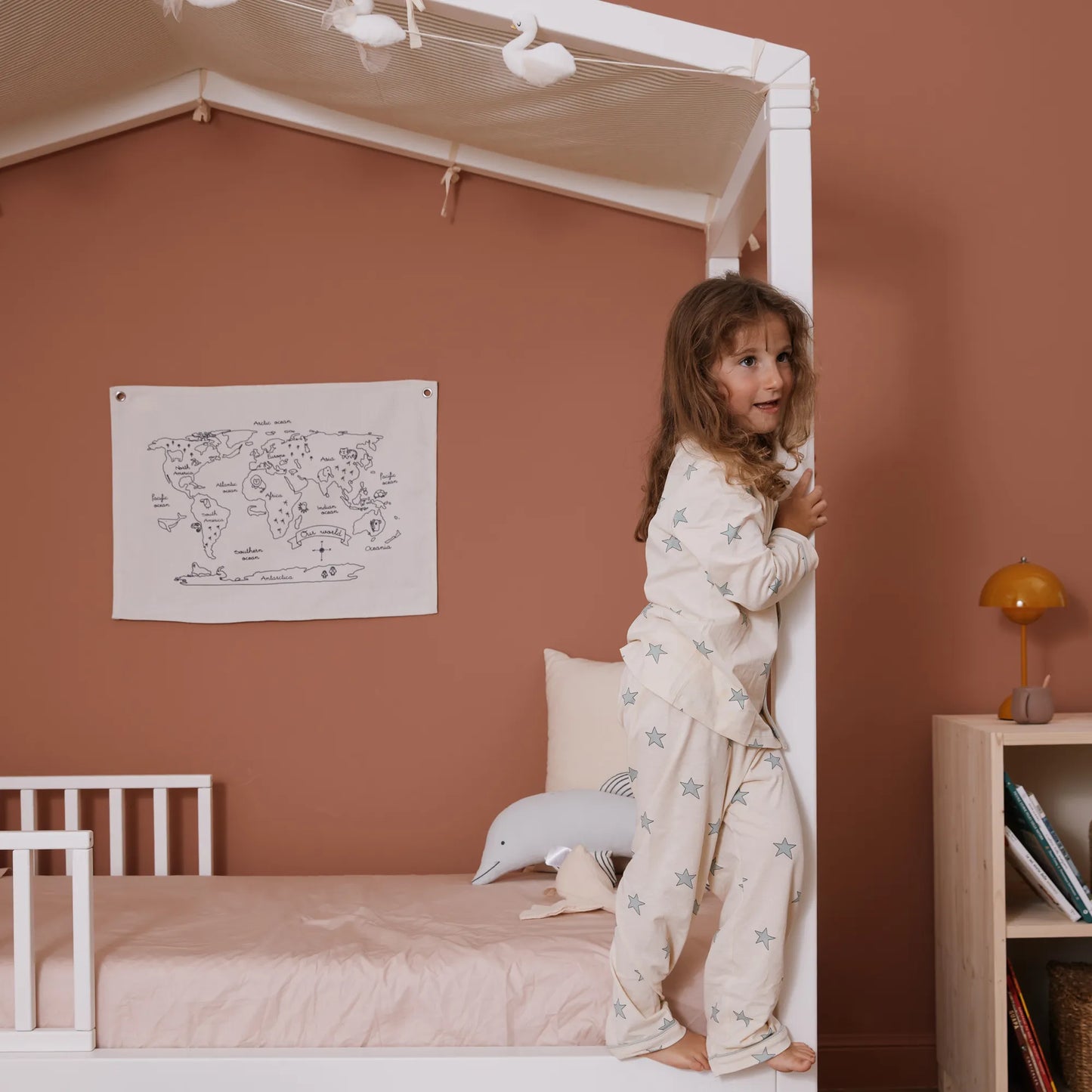 Mitwachsendes Bett zero+ Dream – Hausbett Kinder bio paint