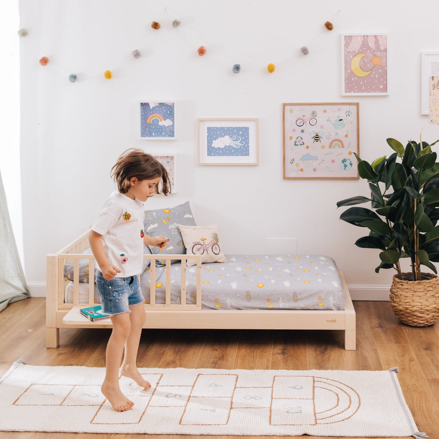 Mitwachsendes Montessori Bett zero+ Earth