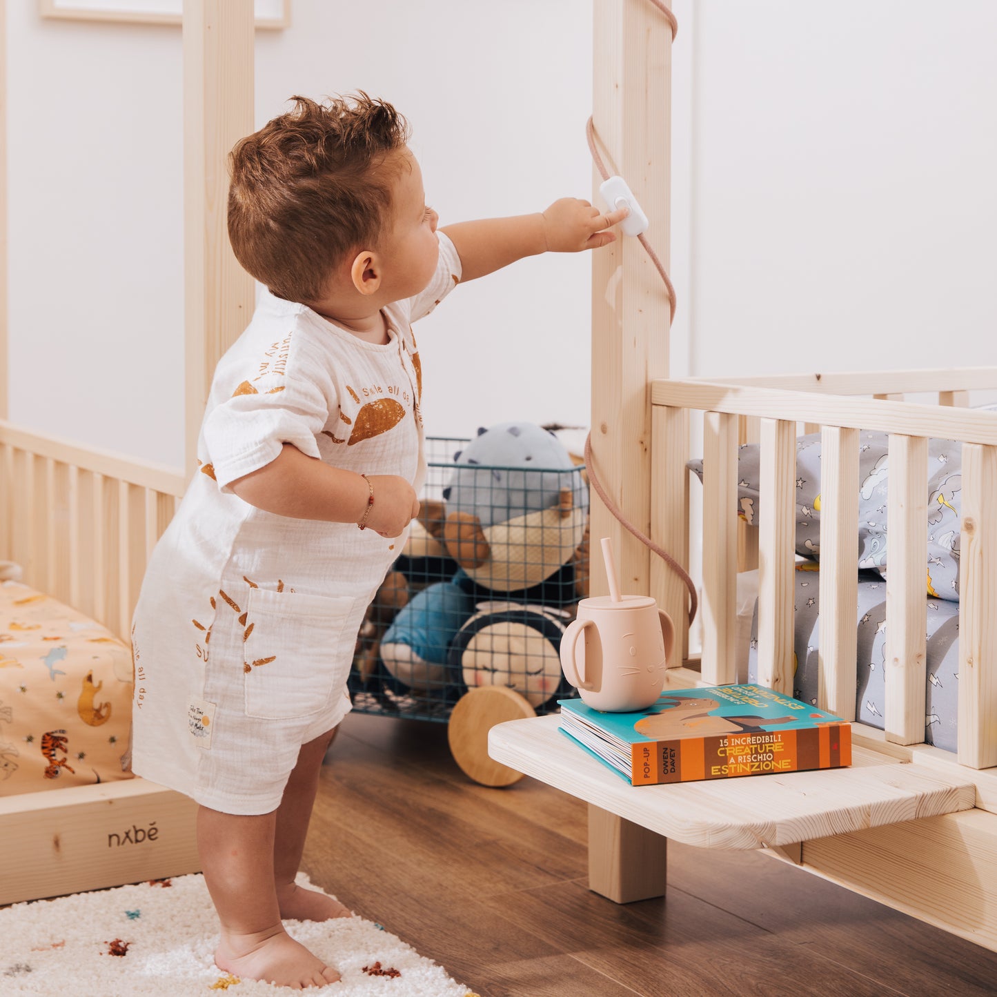 nabè Lampe für das mitwachsende Kinderbett zero+