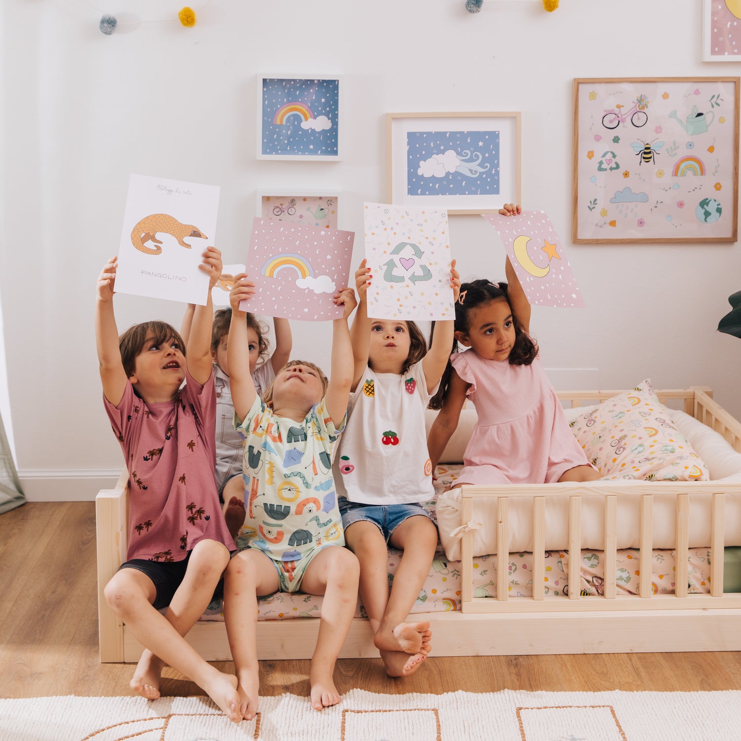 Potrai usare le illustrazioni per stimolare la fantasia dei bambini e raccontare storie. 