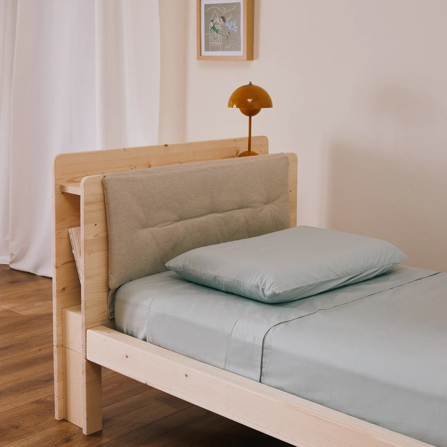 Mitwachsendes Kinderbett mit Stauraum-Kopfteil zero+ Fun