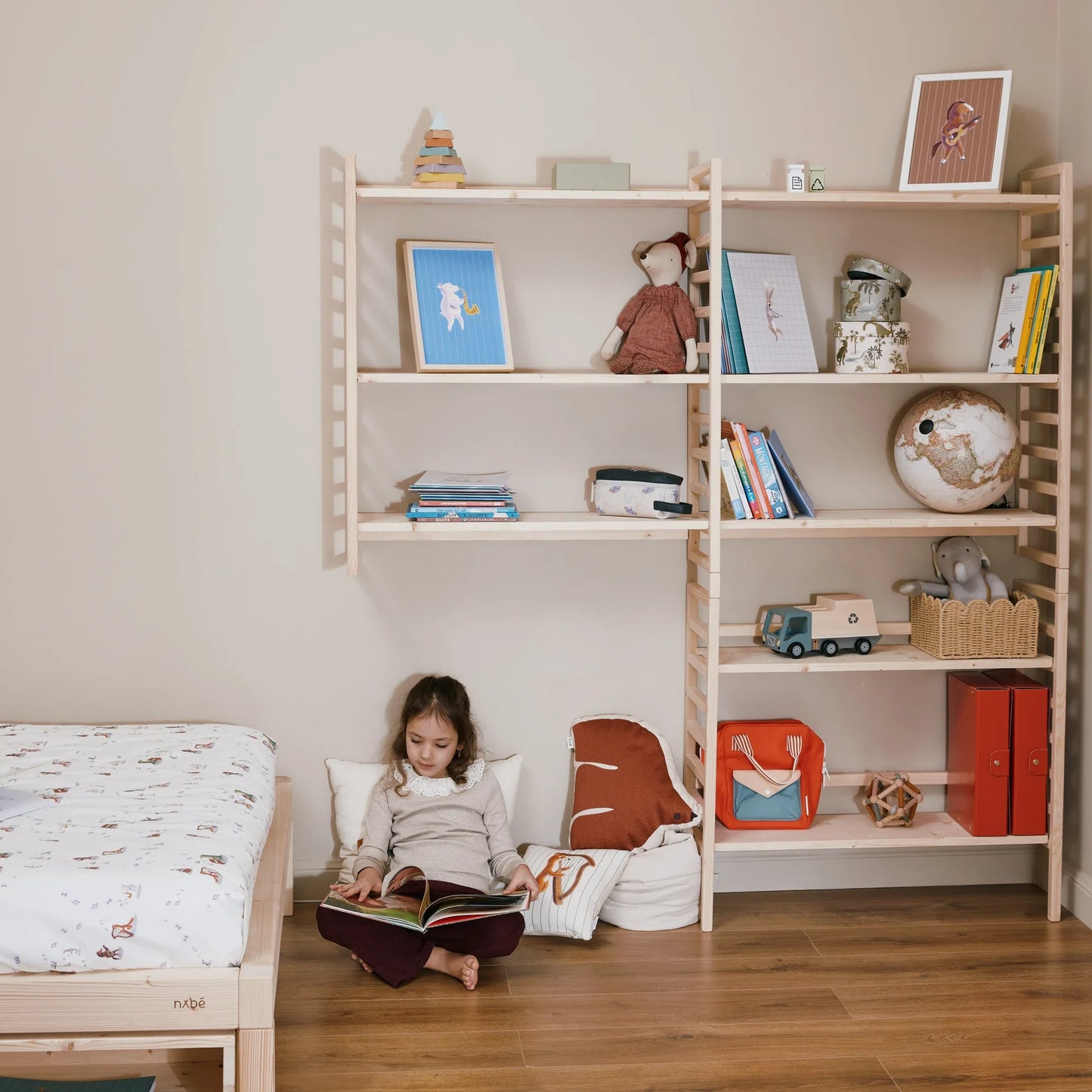 Mitwachsendes Bücherregal für Kinder EverGrow