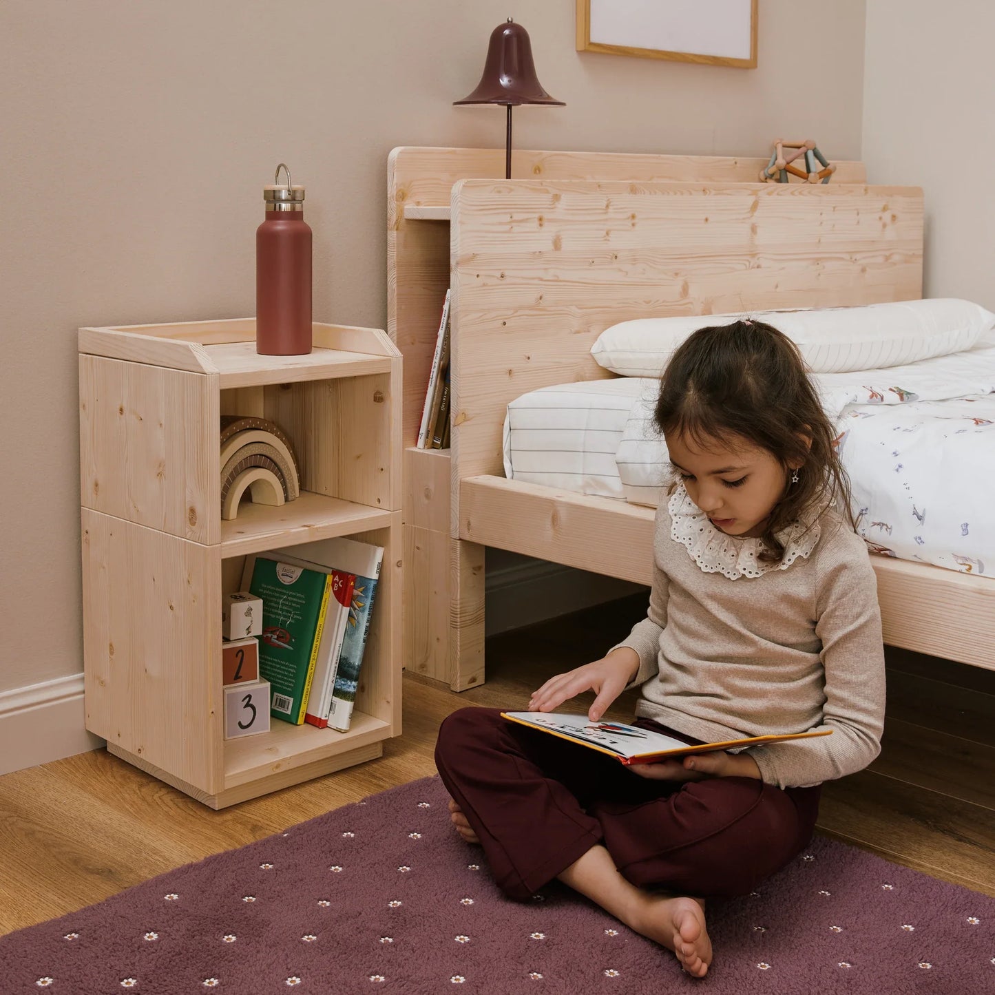 Mitwachsender Nachttisch EverGrow