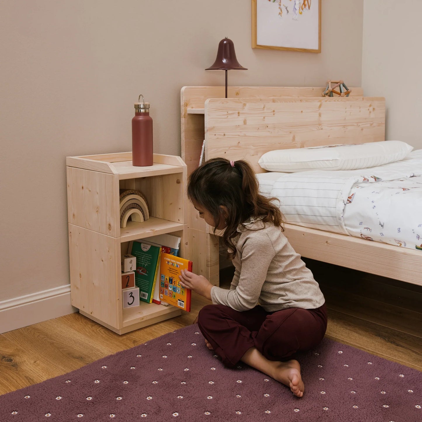 Mitwachsender Nachttisch EverGrow