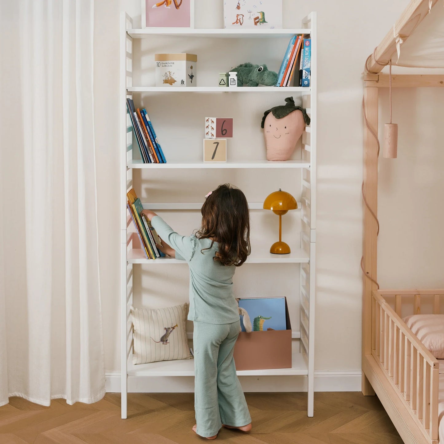 Mitwachsendes Bücherregal für Kinder EverGrow bio paint