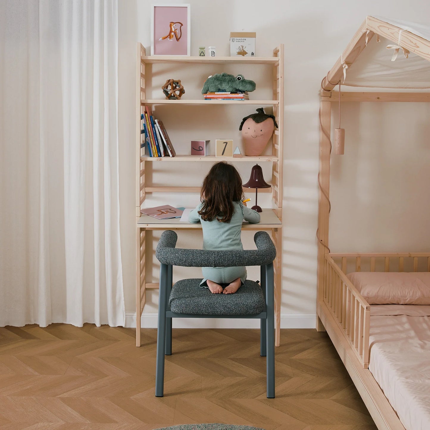 Mitwachsendes Bücherregal für Kinder EverGrow