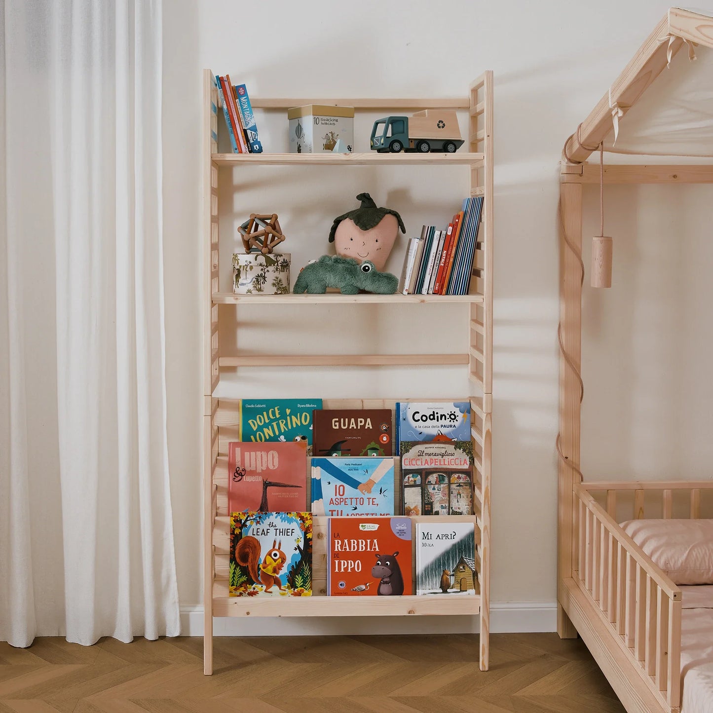 Mitwachsendes Bücherregal für Kinder EverGrow