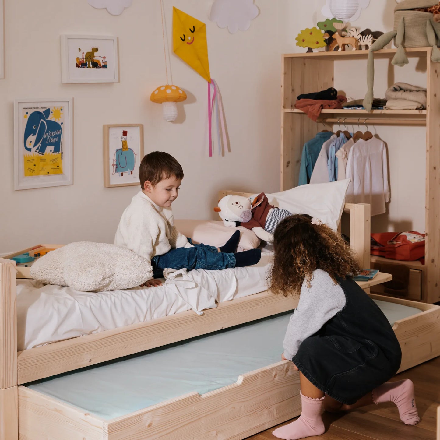 Mitwachsendes Montessori Bett zero+ Earth